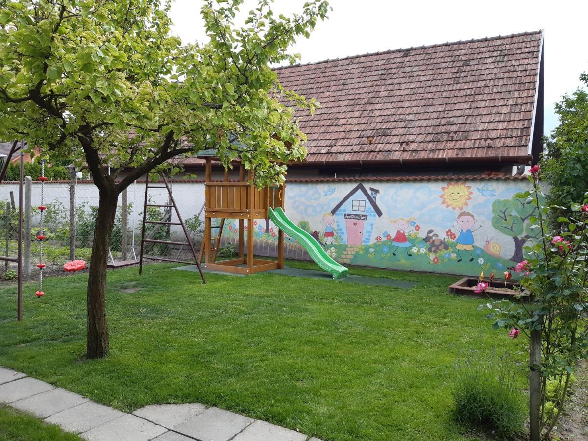 Apartman Soos -- Only For Relaxation, Not For Party! Siófok Extérieur photo